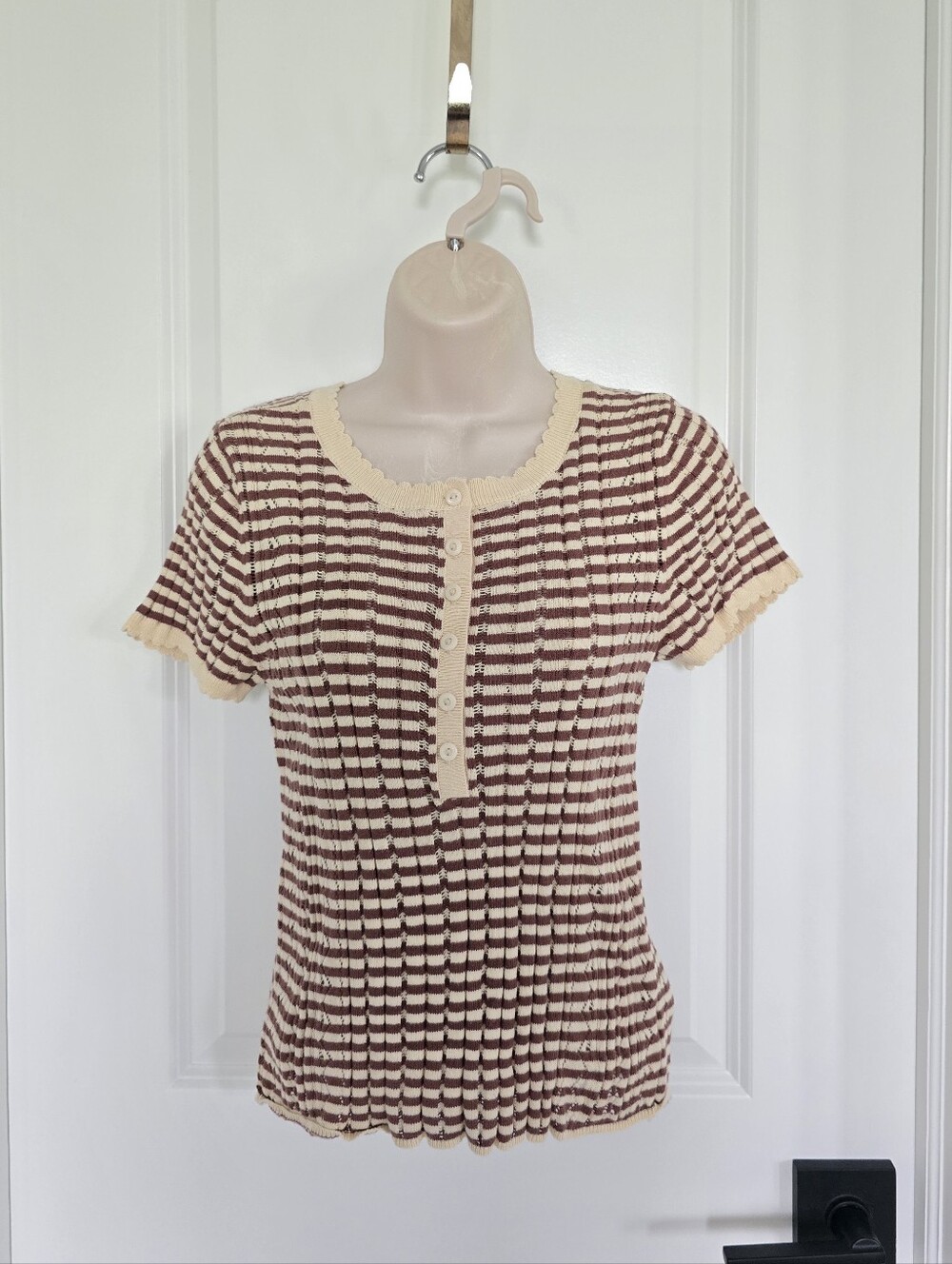 American Eagle Outfitters Cream and Brown Striped Short-Sleeve Henley Sz Medium